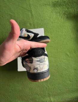 Nike SB Dunk Low Supreme Rammellzee - 3