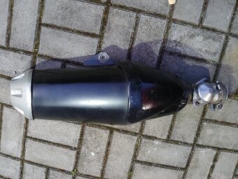 Yamaha FZ1 Výfuk - 3