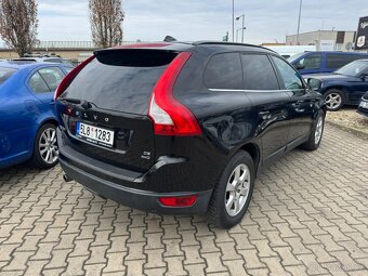 Volvo XC60 4X4 2,4D 136 KW MANUÁL - 3