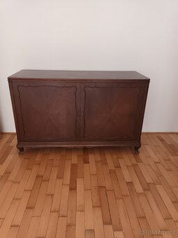 Starožitný nábytek - komoda a obyvací stěna - 3