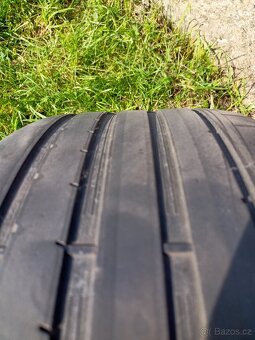 DUNLOP 245/40 18 - 3