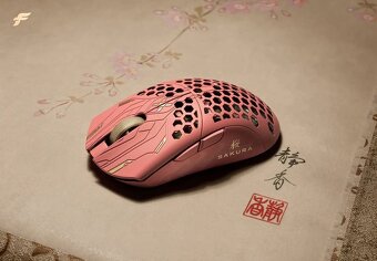Finalmouse ULX Sakura (Small) - 3