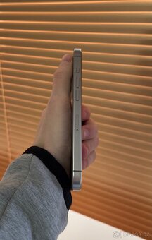 iPhone 15 Pro 256gb - 3