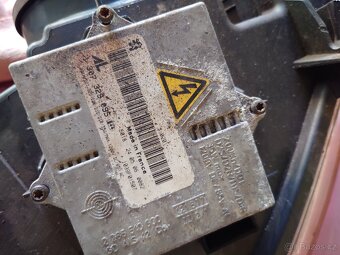 Xenonové světlo světlomet Peugeot 407 - 3