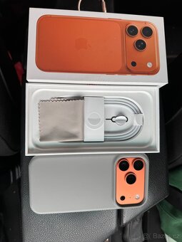 Zdravím prodám iPhone 17pro 256gb - 3