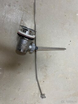 Umyvadlová výpusť nerezová. - 3