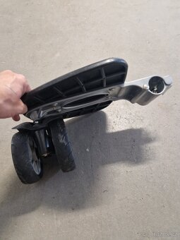 Stupátko za kočárek pro starší dítě - 3