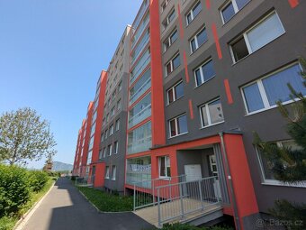 Pronájem bytu 3+kk s balkónem v ulici Josefa Ševčíka 938/46  - 3