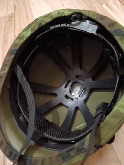 Vojenská helma - 3