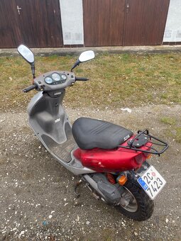 Prodám skútra značky Sym 50 4t - 3