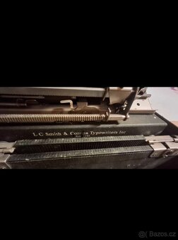 Psací stroj Smith Corona - 3