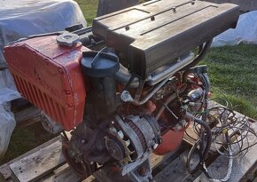 Lodní motor volvo penta AQ171C - 3