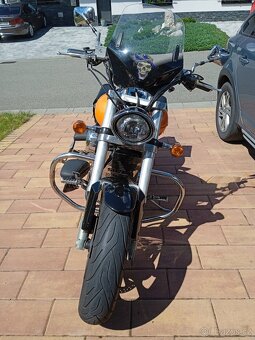 Suzuki Intruder M800 - 3