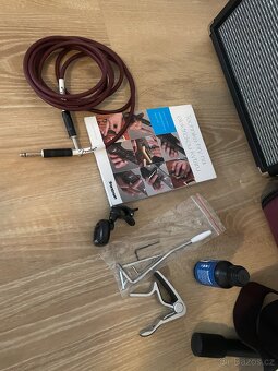 Fender Squire Stratocaster+zesilovač komplet starter balicek - 3