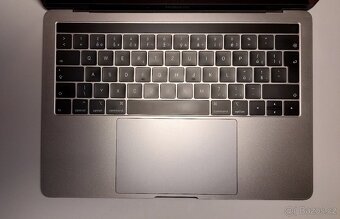 Apple Macbook PRO 13" - i5 CPU (4core),16GB RAM,250GB SSD - 3
