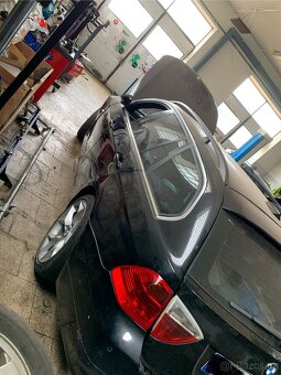BMW E91 330XD celek na díly - 3