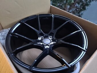 19E - alu kola orig R19 5x120 konkavni pro BMW M2 M3 M4 M5 - - 3