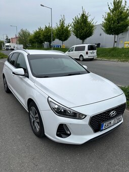 TOP - Hyundai i30 Combi 1.6 CRDI - SERVIS - 3