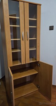 Prodám knihovnu/skříň - 3