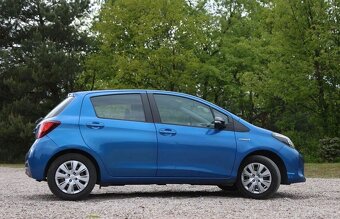 Toyota Yaris Hybrid 100 Life - 3