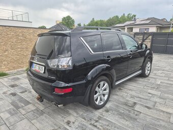 Mitsubishi Outlander 2.2d 130kW 4x4 - 3