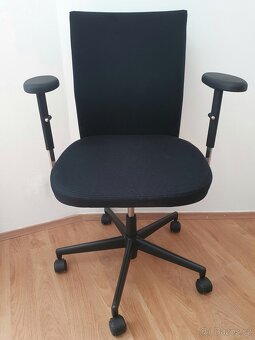 Židle kancelářská , Vitra, Axess, černá/bílá - 3