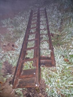 Najezdy na pasovy bagr - 3