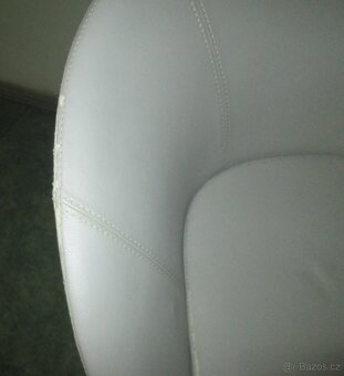 Jídelní masivní židlička do kuchyně - 3