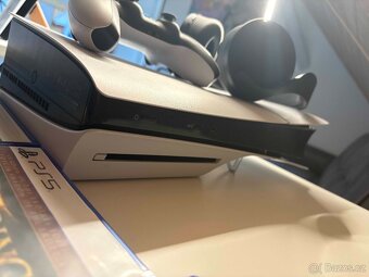 Playstaton 5 s mechanikou, ovladač, sluchátky, hry - 3