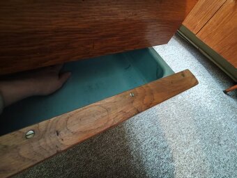 Prodám psací stůl - 3