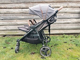 Kočárek pro dvojčata nebo sourozence - 3