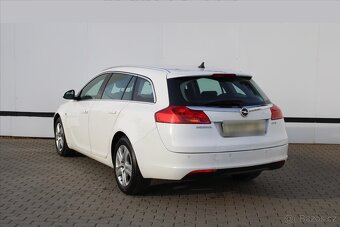 Opel Insignia 2.0 CDTI NAVI (2013) - 3