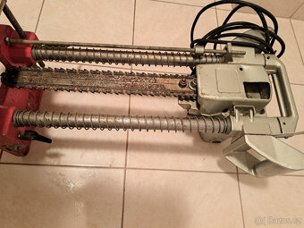 Drážkovací a dlabací žetězová frézka - 3