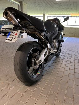 Honda cbr1000rr fireblade r.v 2004 - 3
