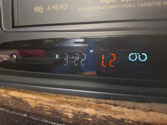 videorekordér Mitsubishi HS-641 - 3