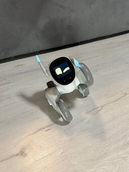 Loona PETBOT s Chatem GPT + Herní sada, Nabíjecí stanice - 3