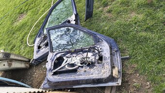 Dveře, zasklení e36 Touring - 3