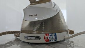 Parní generátor Philips PerfectCare Aqua Pro GC9410 - 3
