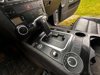 Volkswagen Touareg 3.2 V6 LPG – facelift vzhled, tažné 3,5t - 3