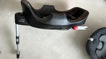 Prodáno - BRITAX RÖMER Baby-Safe 2 i-Size + ISOFIX - 3