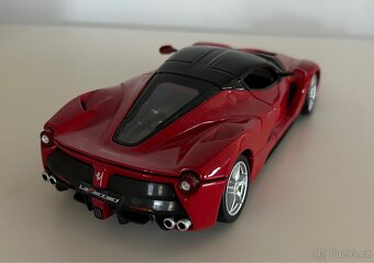 Ferrari LaFerrari red/black 1:24 Bburago - 3