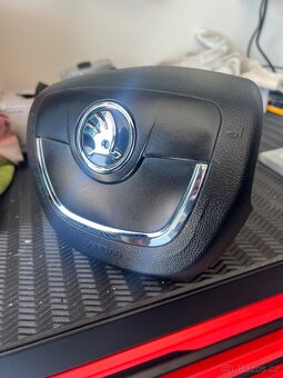 Airbag Octavia 2, Superb 2, Yeti, Fabia 2, nové logo - 3