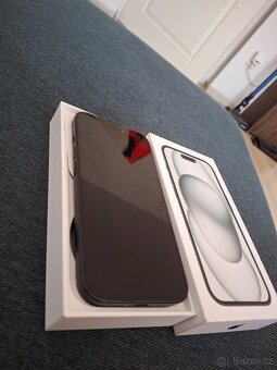 Iphone 15 128gb Black 1 rok u Alzy - 3