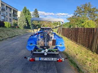 Plastova motorova lod FunYak motor Yamaha 20hp - 3