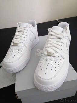 Nike - 3