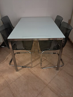 Skleněný stůl Ikea a 4 židle Tobias - 3