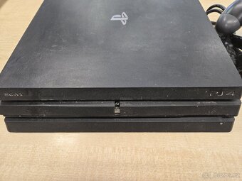 Playstation 4 Pro 1TB - 3