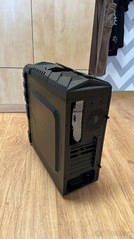PC bedna EVOLVEO S136 s 2 ventilátory - 3