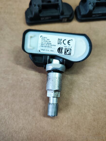 SNÍMAČE TLAKU/TPMS = MERCEDES+KOVOVÉ VENTILY - 3