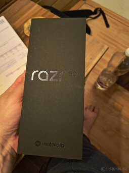 Motorola razr 50 - 3